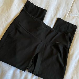 Nike women’s sports leggings